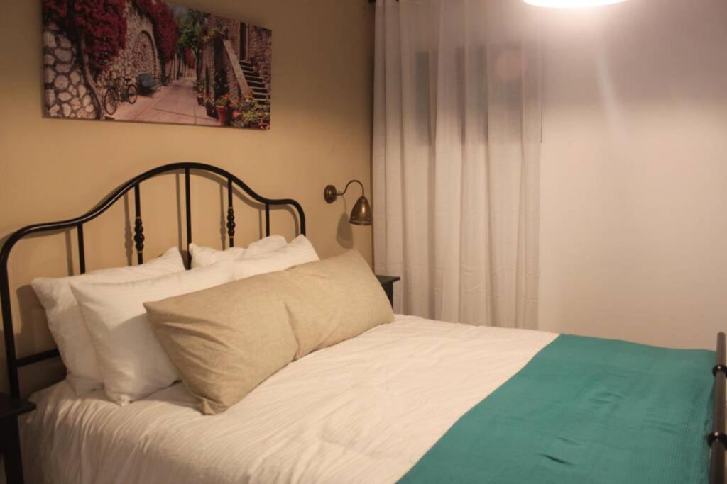 נוף הארבל עם חלון לכינרת Appartement Migdal Buitenkant foto